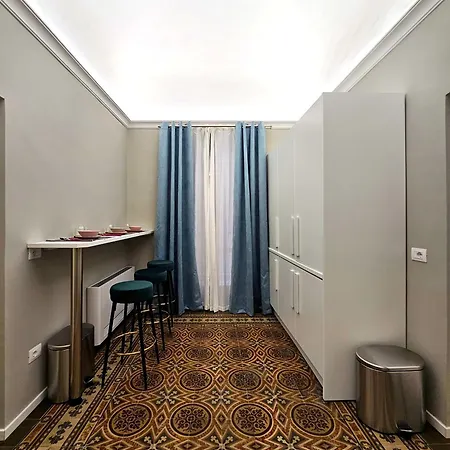 Mira Apartment *
