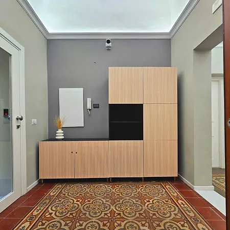 Mira Apartment *
